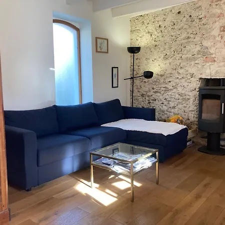 Maison Renovee Avec Jardin, Proche Commerces Et Plage, - Fr-1-418-245